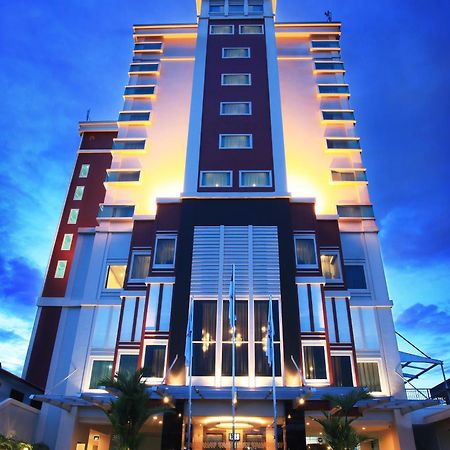 Swiss-Belhotel Ambon Exterior foto