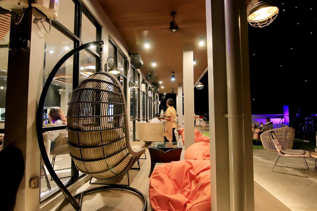 Swiss-Belhotel Ambon Exterior foto
