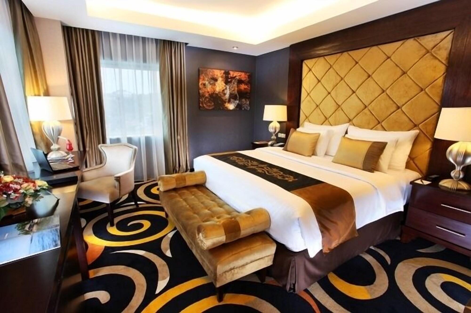 Swiss-Belhotel Ambon Exterior foto